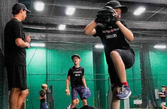 Small group lessons with 4 players to one coach for advanced baseball lessons in pitching technique and pitching fundamentals. 